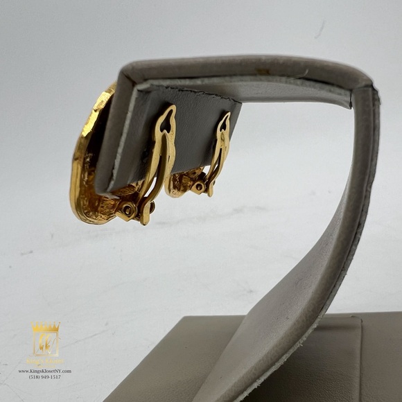 Chanel vintage clip on earrings - Picture 4 of 7